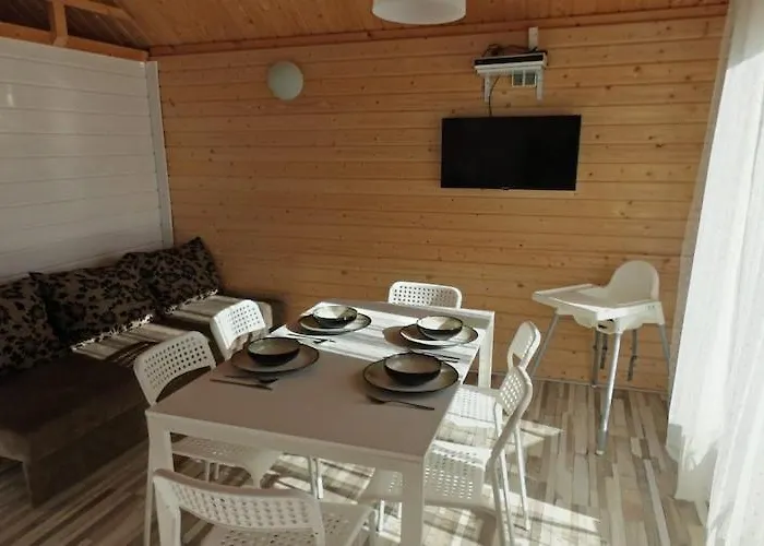 Cozy And Comfortable Homes With Terraces