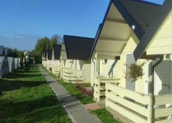 Cozy And Comfortable Homes With Terraces Hébergement de vacances